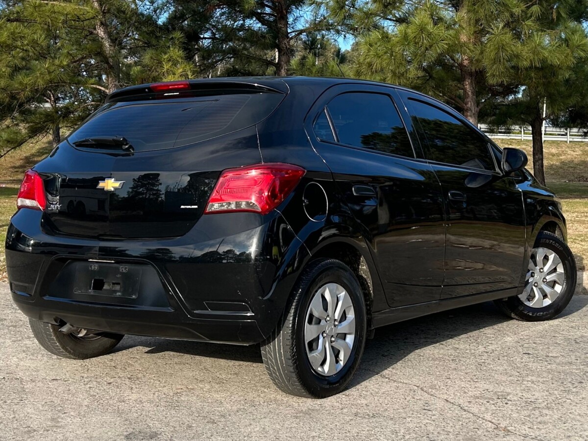 Chevrolet Joy 1.0 Extra Full 2022 EXCELENTE ESTADO! Chevrolet Joy 1.0 Extra Full 2022 EXCELENTE ESTADO!