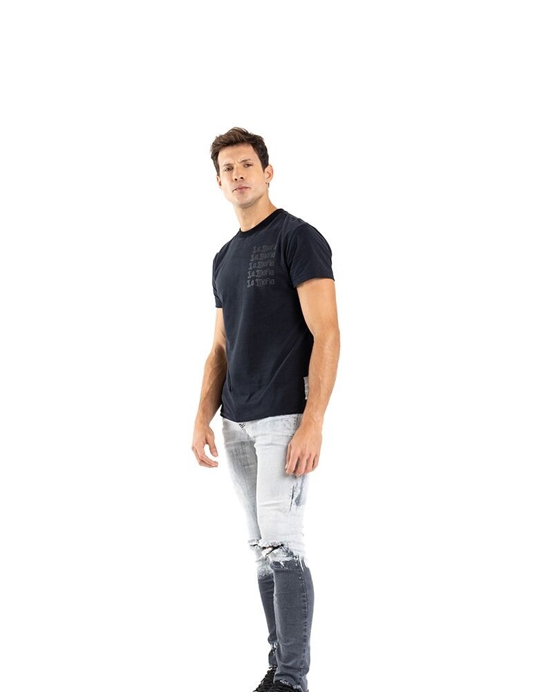 T-shirt negra U