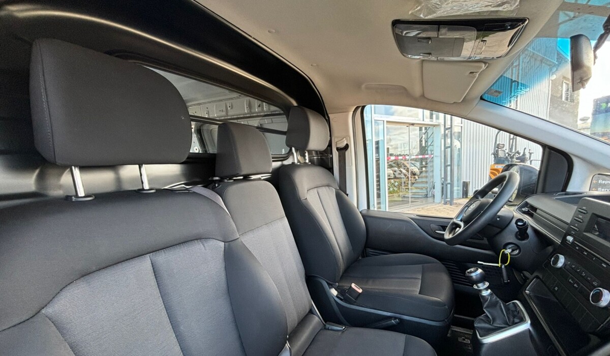 Hyundai H1 Staria Furgon 2.2 Diesel - 2023 Hyundai H1 Staria Furgon 2.2 Diesel - 2023