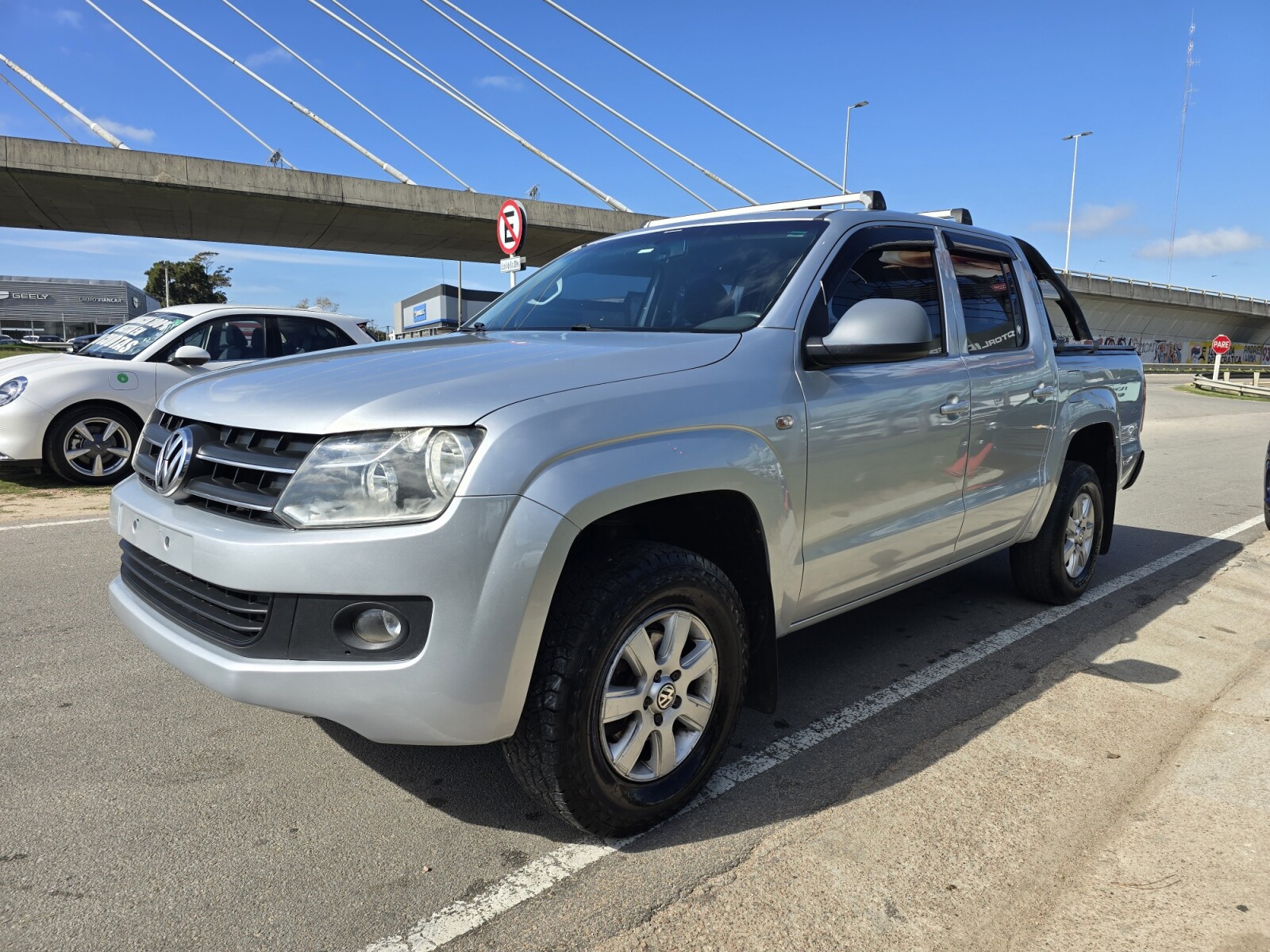 Volkswagen Amarok 2.0 EXCELENTE ESTADO! | Permuta / Financia 