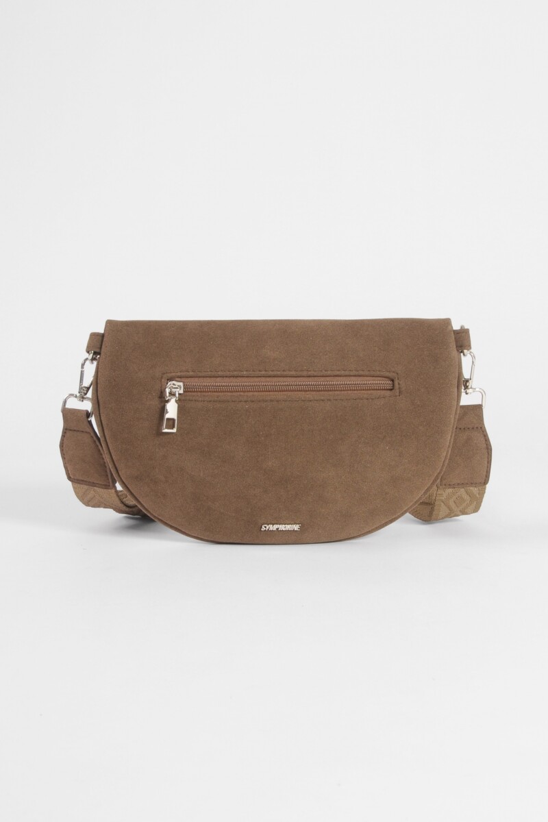 Riñonera suede con tachas marrón