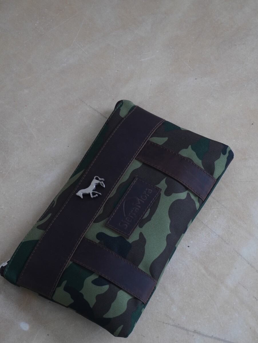 Sobre Cartuchera Mustang - Chocolate / Camuflado 