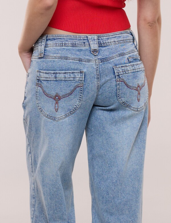 Jean Straight Pespunte En Contraste JEAN