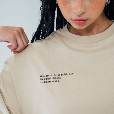 Remera KicksLab de Hombre Gris