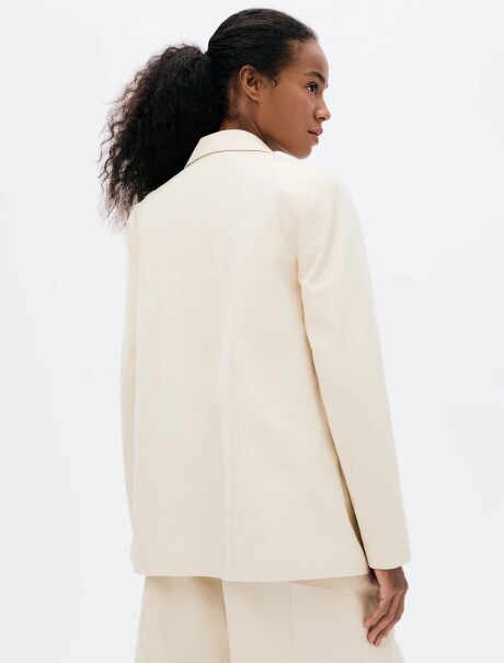 BLAZER CON BOLSILLOS BEIGE