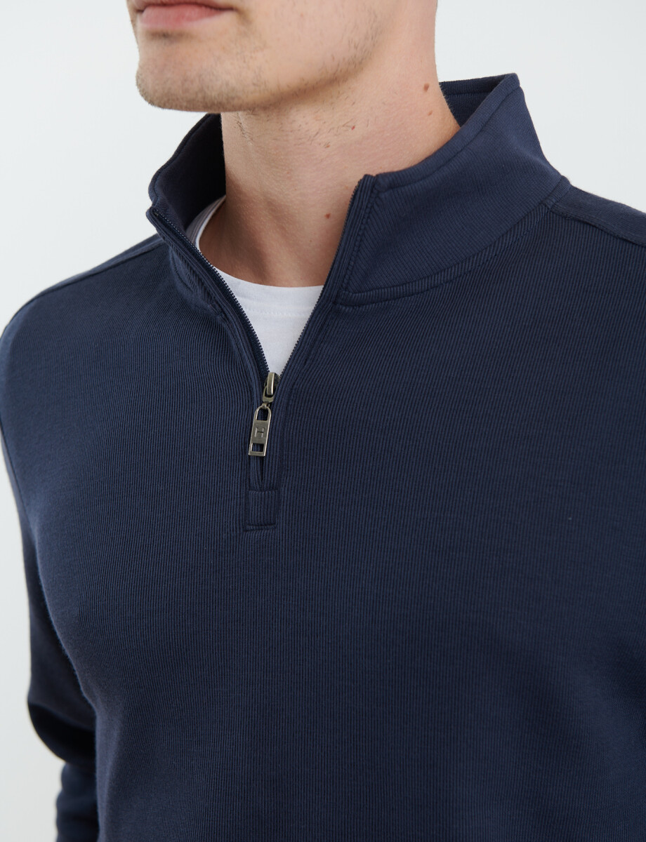 470919 REMERA HARRY Azul Oscuro