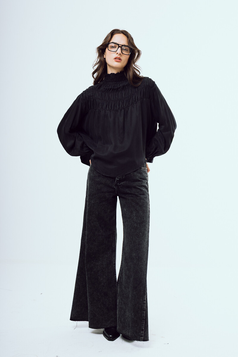 Runa Black