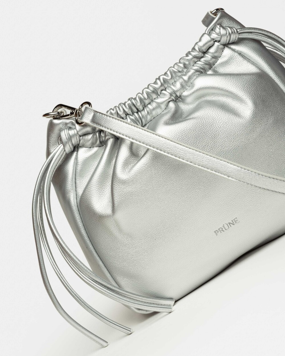 Bandolera Marine en efecto cuero liso Metalizado