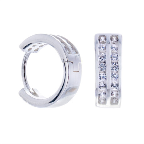 Par de aros de plata 925 con circonias. Par de aros de plata 925 con circonias.