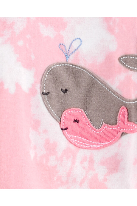 Pijama una pieza de algodón con pie estampa ballenas. Talles 2-5T Pijama una pieza de algodón con pie estampa ballenas. Talles 2-5T