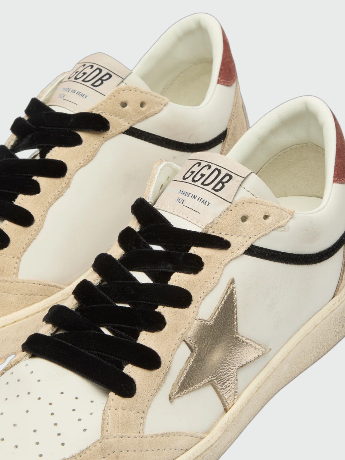GOLDEN GOOSE - ZAPATILLA BALL STAR EN CUERO CON PUNTERA Y ESPOLÓN EN GAMUZA Y ESTRELLA LAMINADA Alta Automática