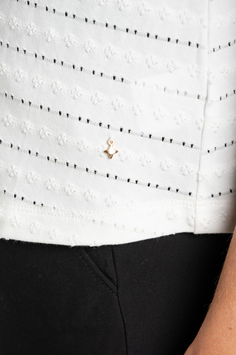 Remera Manga Corta Texturada Algodn Nacar