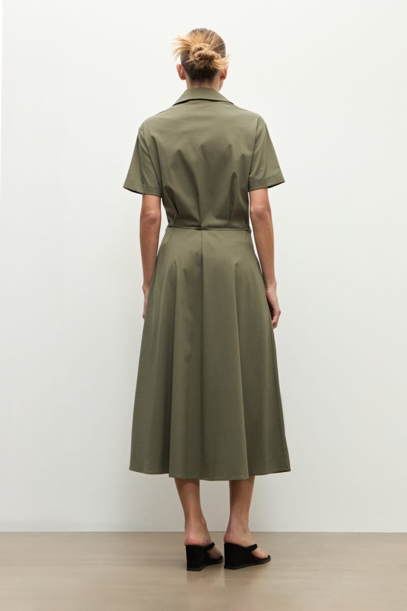 Maxi vestido camisero verde oliva