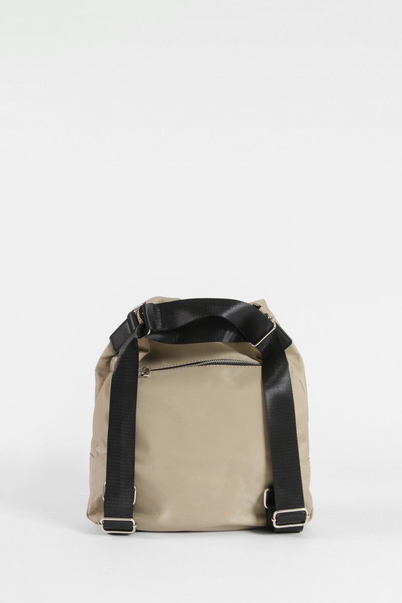 Hobo mochila con bolsillo beige