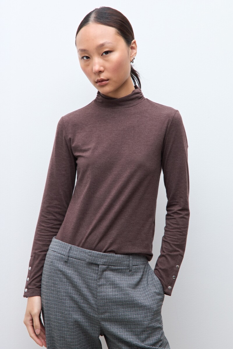 Media polera con frunces chocolate melange