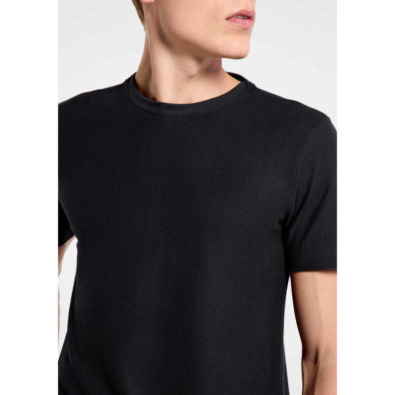 CAMISETA MM MASC PRETO