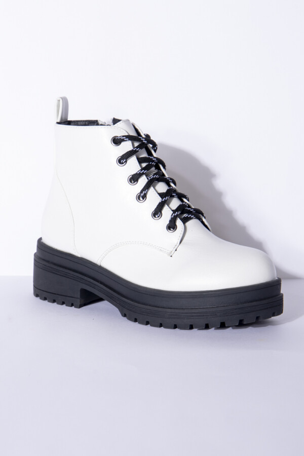 Botas Piece of Cake Color Blanco — Daniel Cassin Paraguay