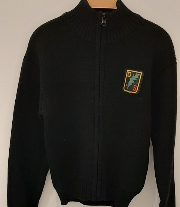 Campera Tejida Colegio Alemán SEC Negro