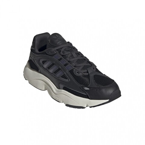 adidas OZMILLEN Core Black / Carbon