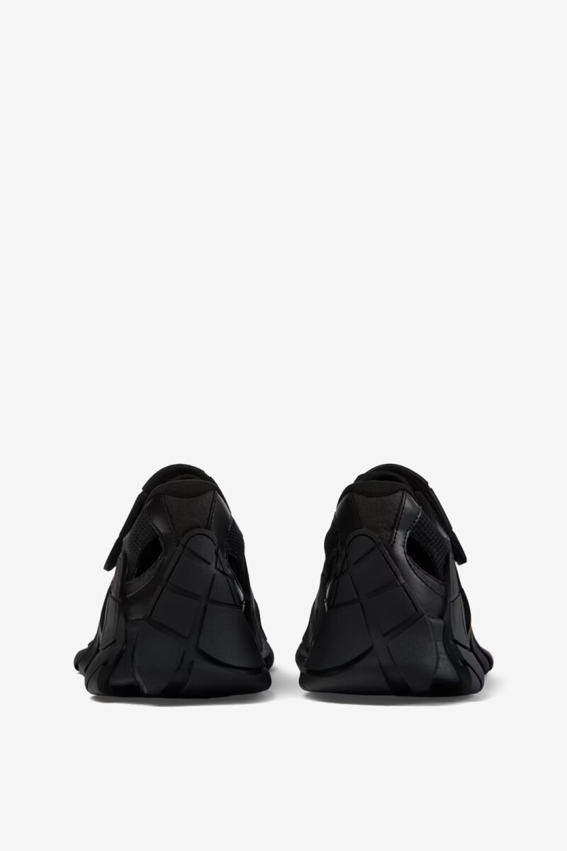 ZAPATILLA TORMENTA Negro