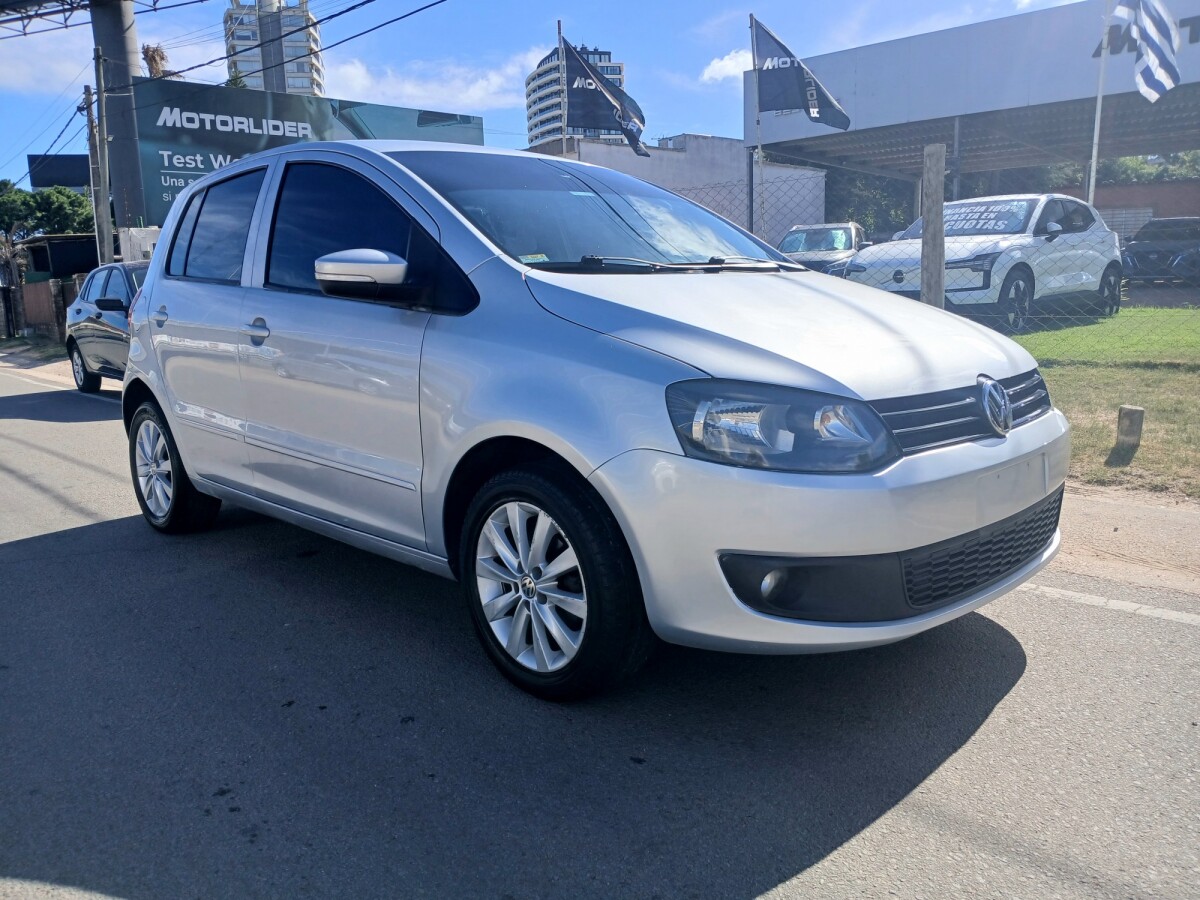 Volkswagen Fox Sport 1.6 Extra Full | Permuta / Financia Volkswagen Fox Sport 1.6 Extra Full | Permuta / Financia