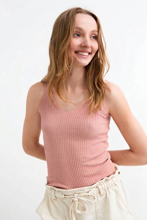 Top tejido punto rib escote V ROSA