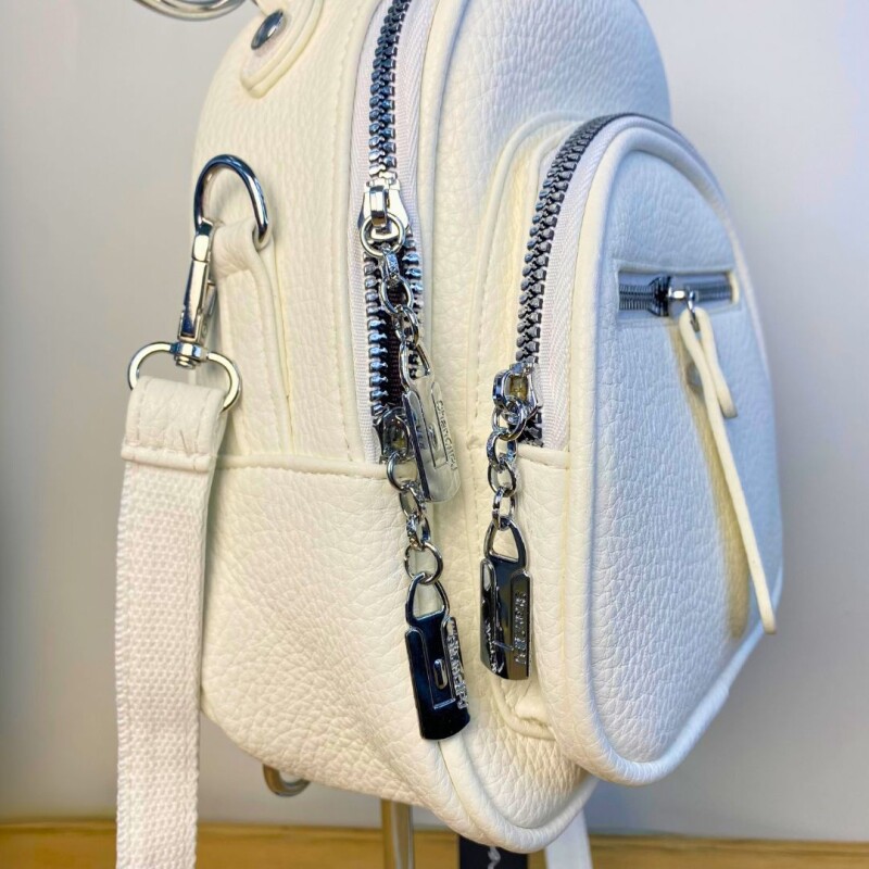 Mochila cuerina Wanna Beige
