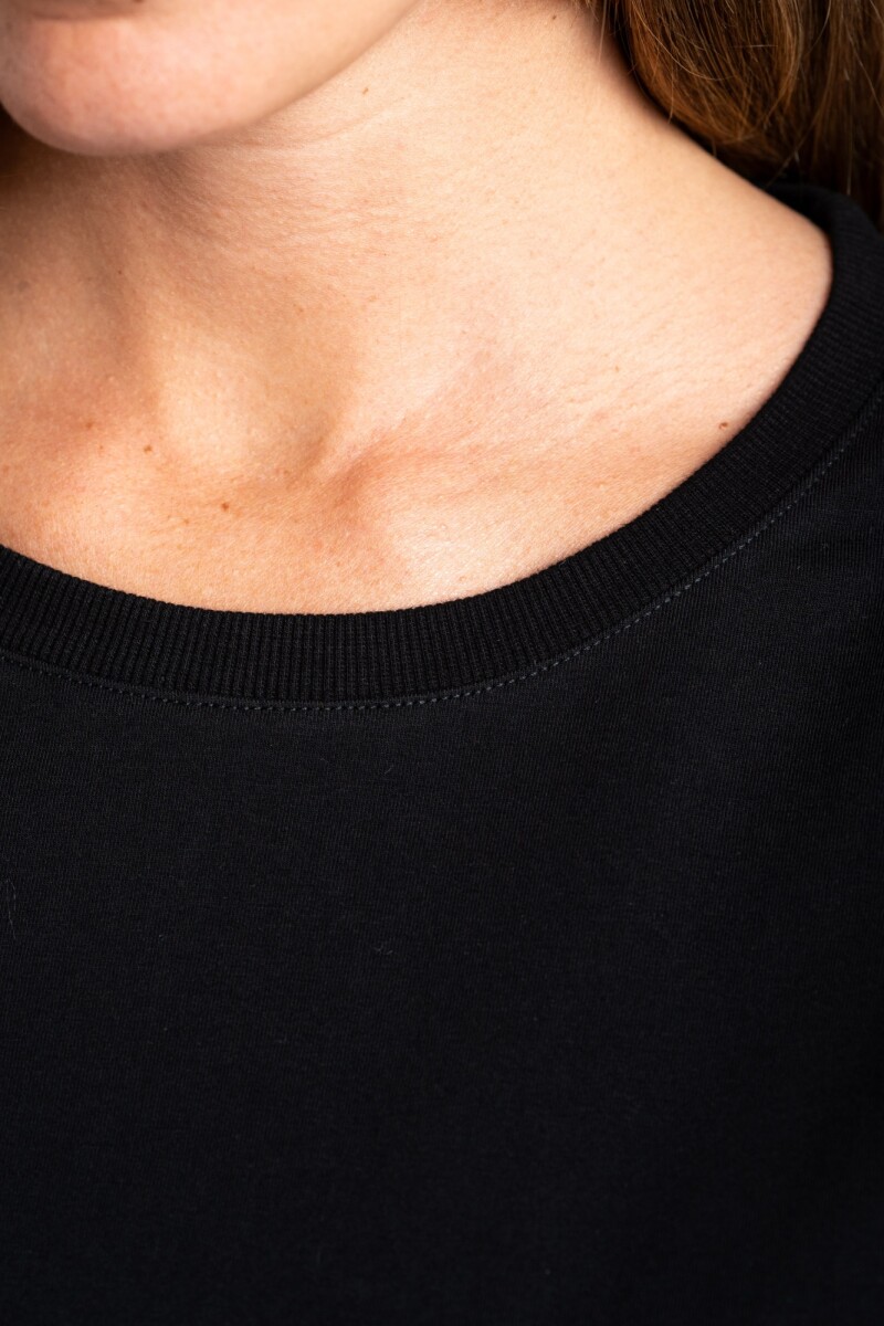 Remera Manga Larga Algodón Elastano Negro