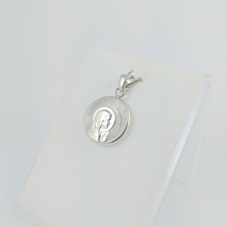 Medalla religiosa de plata 925 Virgen Niña cristal con manto, diámetro 17mm. Medalla religiosa de plata 925 Virgen Niña cristal con manto, diámetro 17mm.