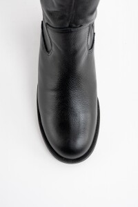 Bota Caña Alta Cuero Negro