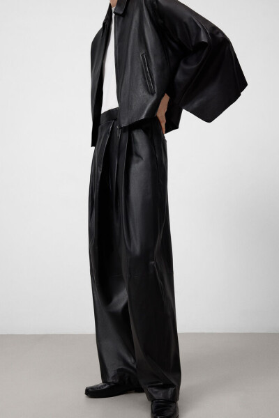PANTALÓN Negro