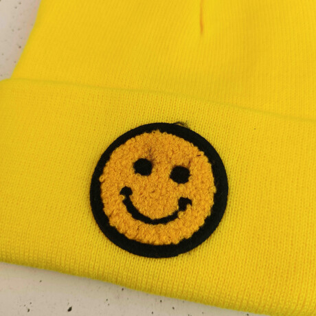 Gorro De Lana Smile Amarillo