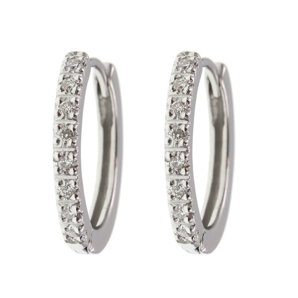 Aros Samantha de oro blanco 18k con brillantes. Aros Samantha de oro blanco 18k con brillantes.