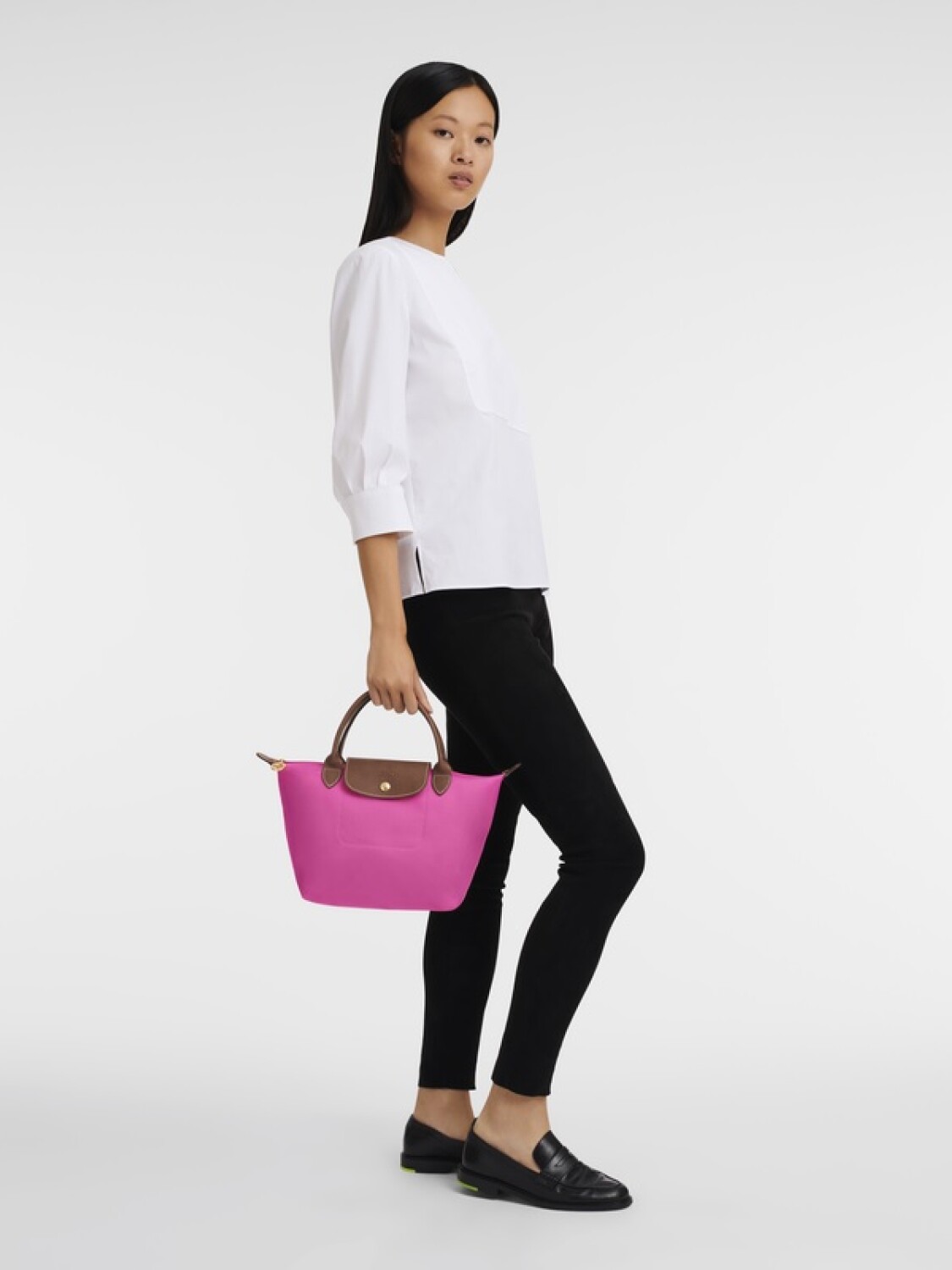 Longchamp -Cartera Longchamp plegable de nylon con cierre y asa corta, Le pliage S Fucsia