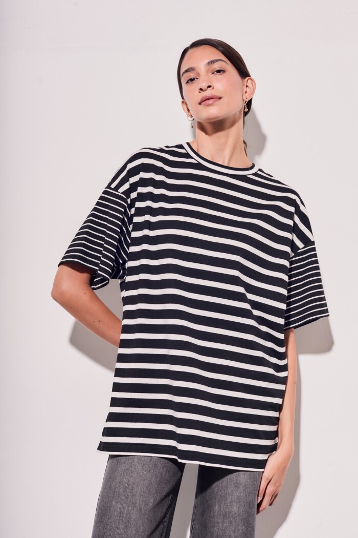 Remera Rayada Negro
