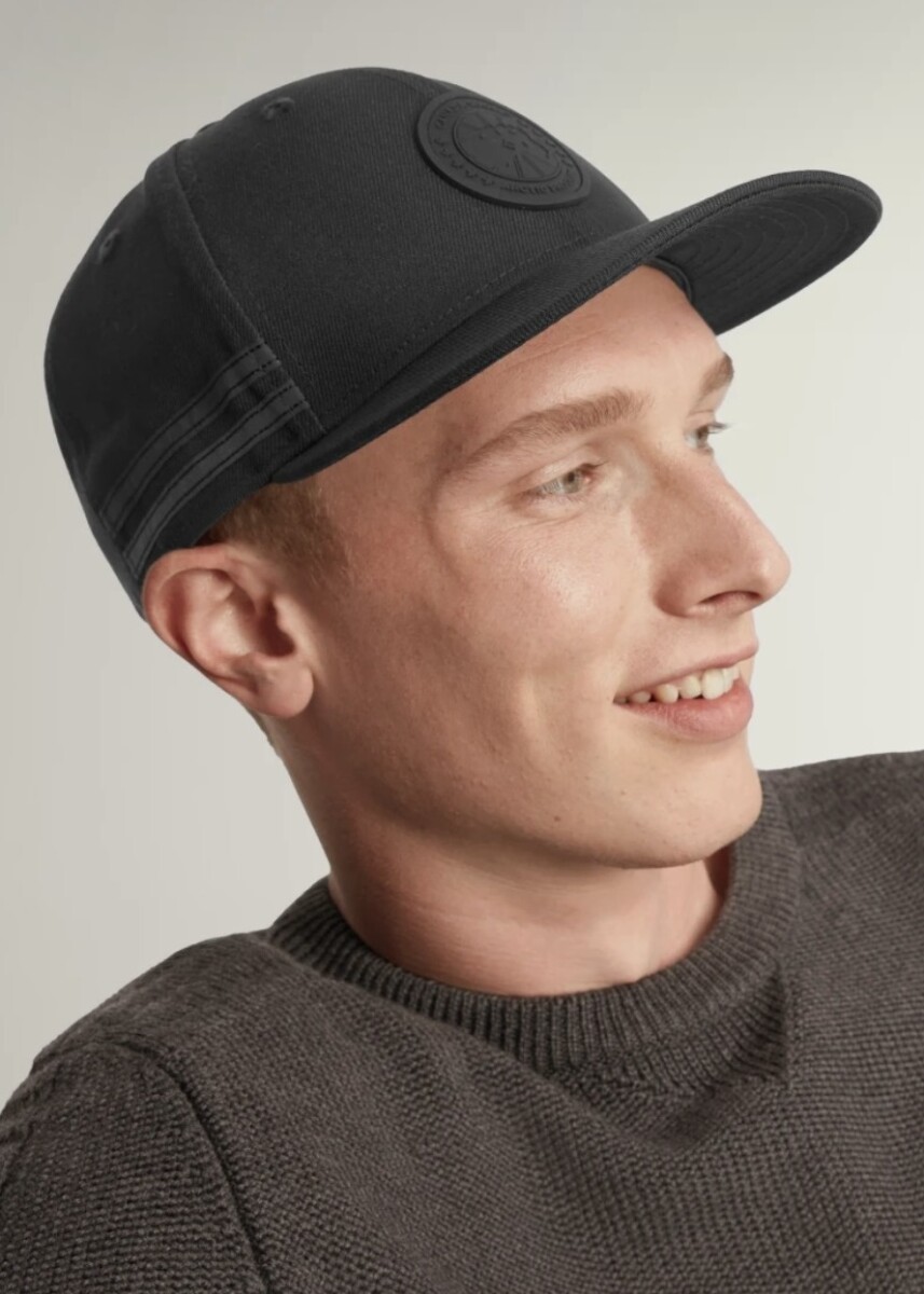 Canada Goose -Gorro de poliéster con visera, Artic disc - Negro 