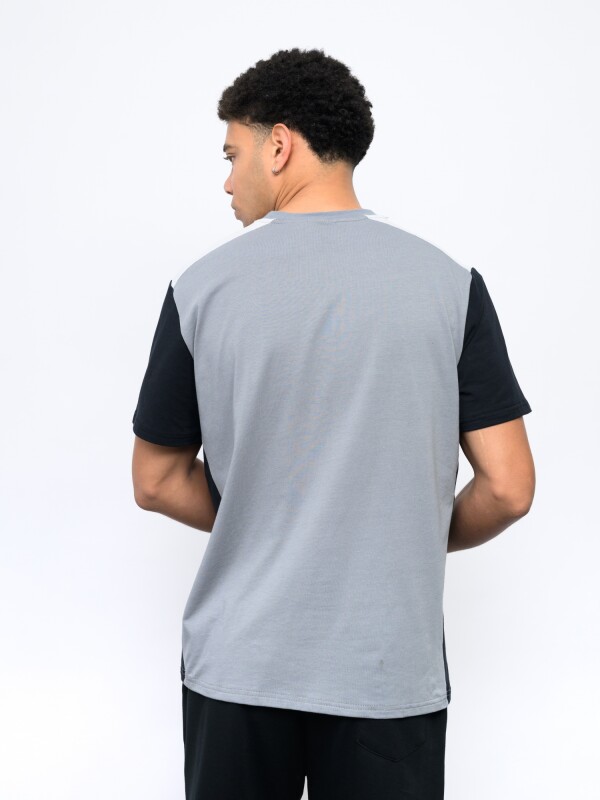 REMERA CUTS Umbro Hombre 025