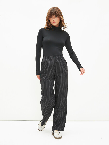 POLERA LAURA II NEGRO