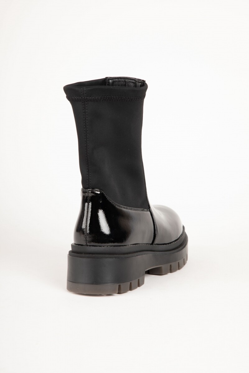 BOTA DEBBIE Charol Negro