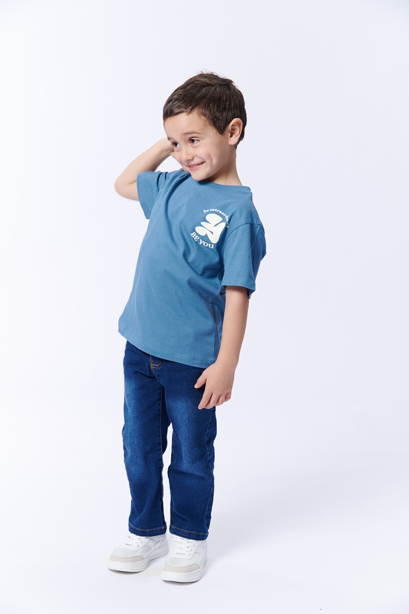 Remera estampa Be You Verde Petroleo