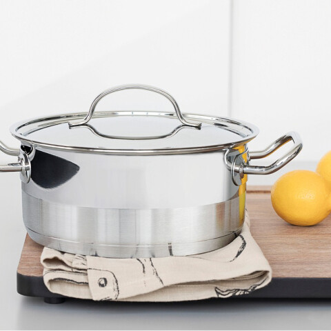 Cacerola alta con asas y tapa modelo PROFESSIONAL, 3,3 Lts.-TRAMONTINA TF1754