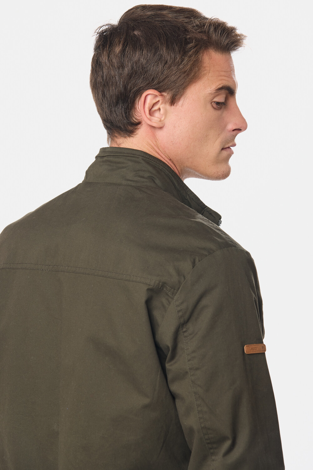CAMPERA CASUAL DE GABARDINA Verde