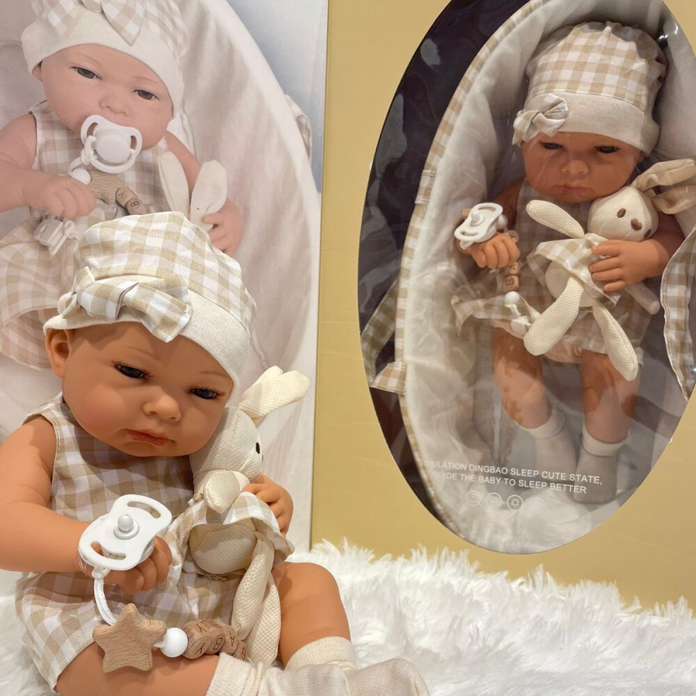 Muñeca OLIVE con accesorios beige NEWBORN Muñeca OLIVE con accesorios beige NEWBORN