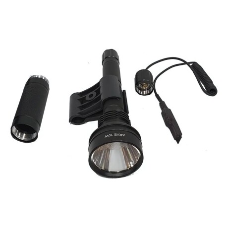 Linterna Táctica Recargable Arye con Soporte para Rifle 2 Baterias y Control Remoto Linterna Táctica Recargable Arye con Soporte para Rifle 2 Baterias y Control Remoto