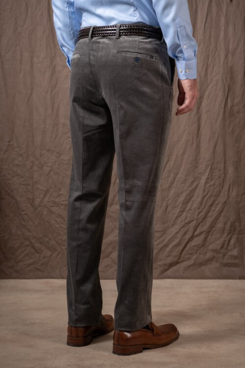 Pantalon Corduroy clásico Gris