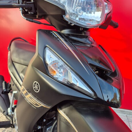 Yamaha Crypton 115 FI Negro