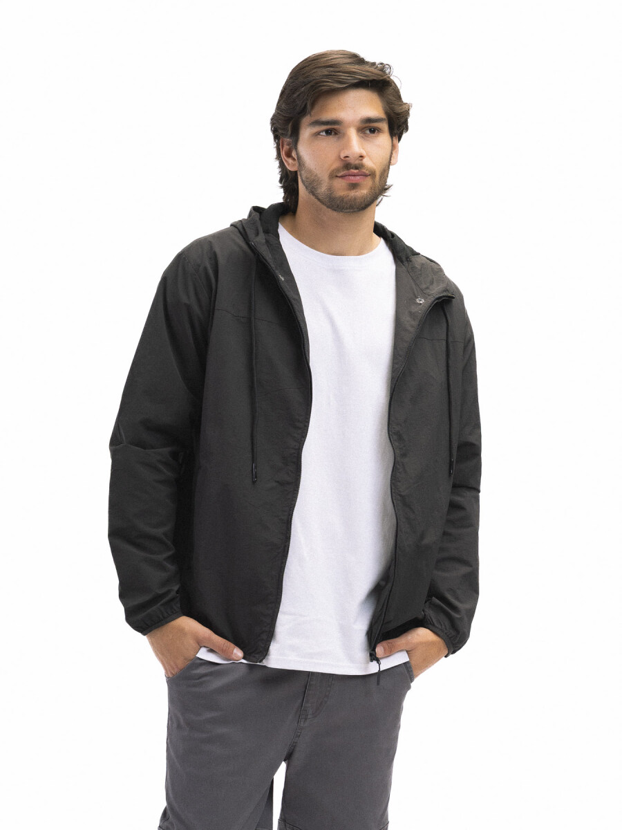 Campera de Nylon Forum Norland - Negro 