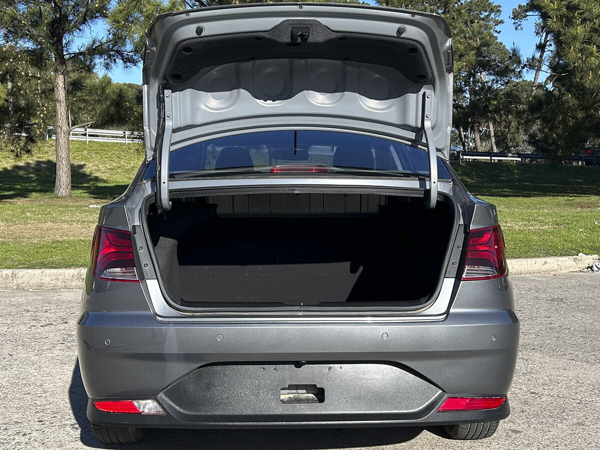 Hyundai HB20S Premium EXCELENTE ESTADO! | Permuta / Financia Hyundai HB20S Premium EXCELENTE ESTADO! | Permuta / Financia