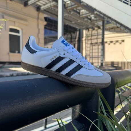 adidas SAMBA ADV Cloud White / Core Black / Gum