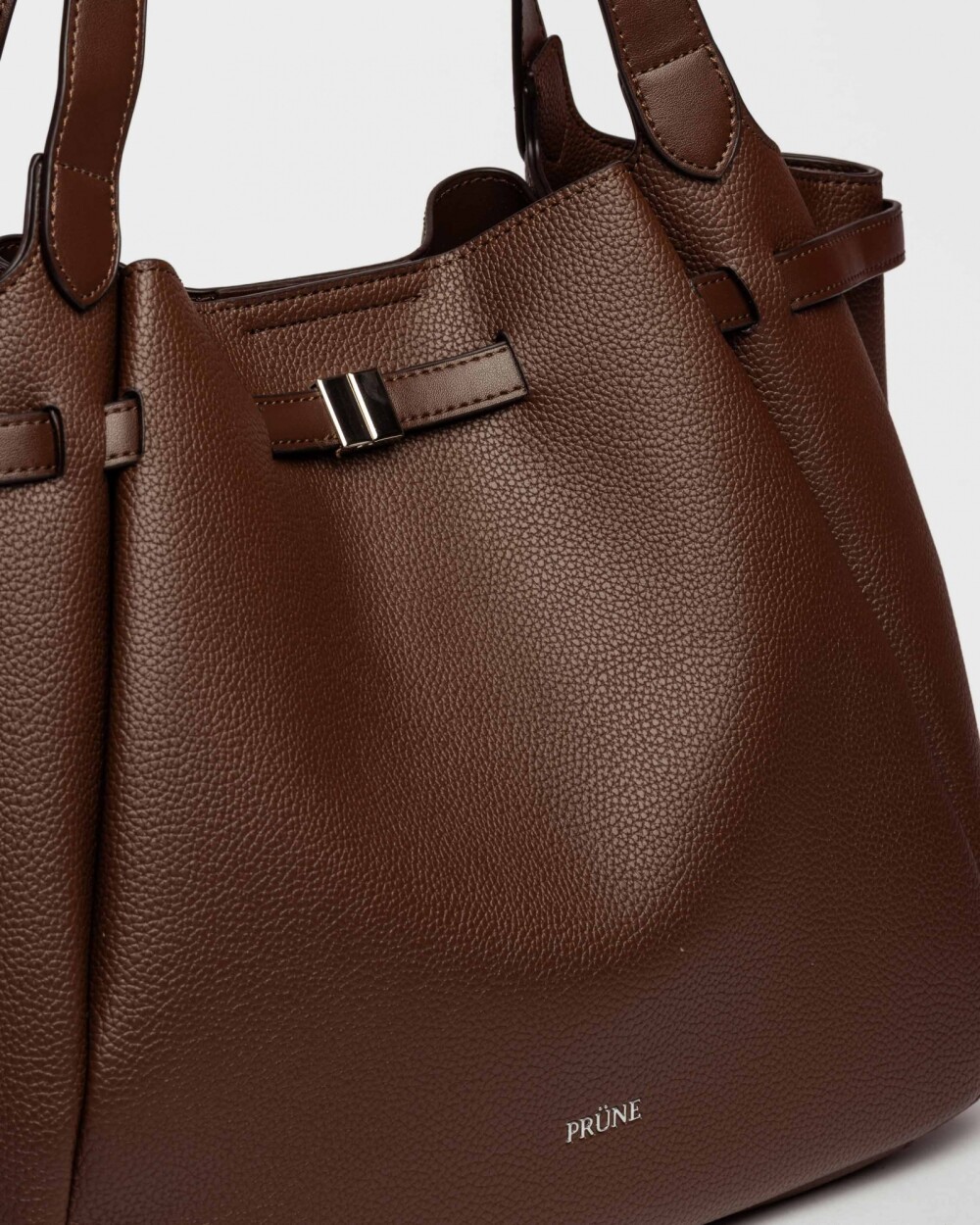 Bolso Marble en efecto cuero graneado Marron